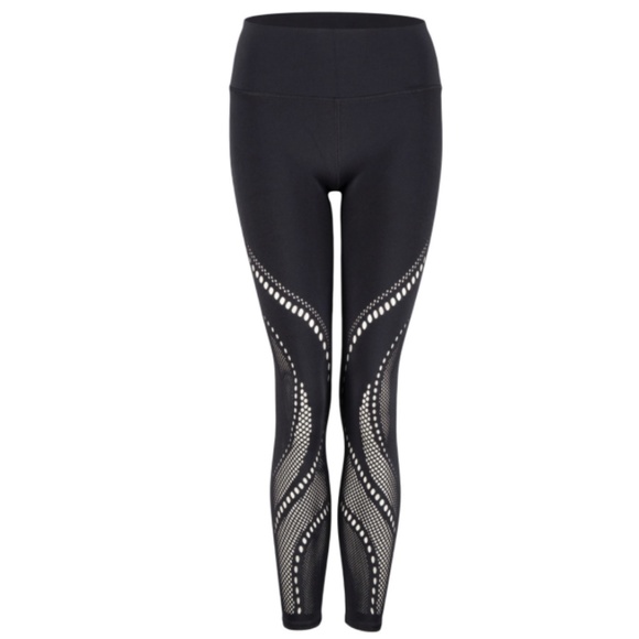 Lululemon x Barry’s collab tights - Picture 2 of 3